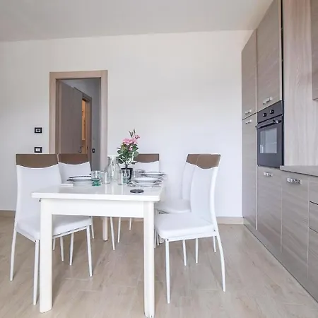 La Casa Gialla Фрамура