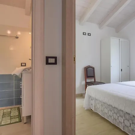 La Casa Gialla * Framura