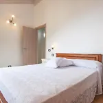 La Casa Gialla *